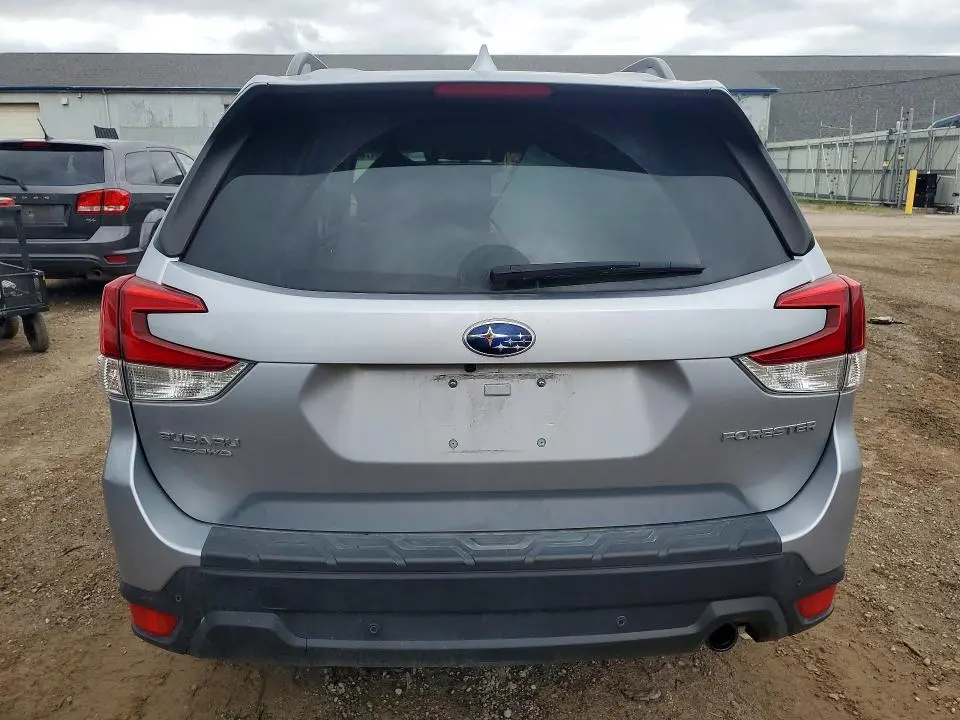 2021 SUBARU FORESTER LIMITED  