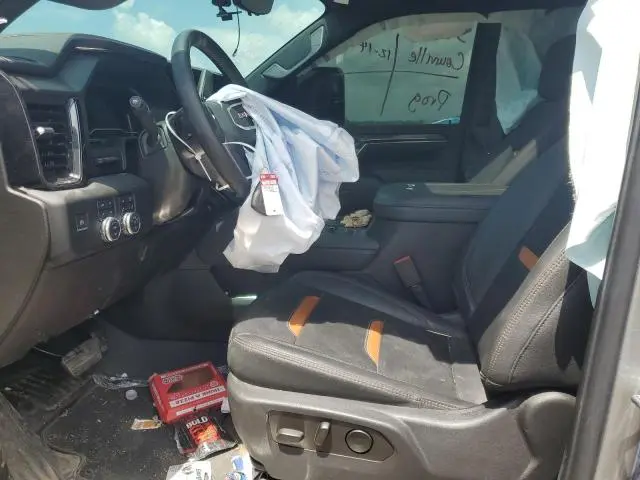 2024 GMC SIERRA K2500 AT4  