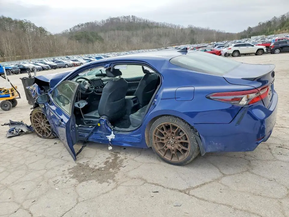 2023 TOYOTA CAMRY SE NIGHTSHADE  