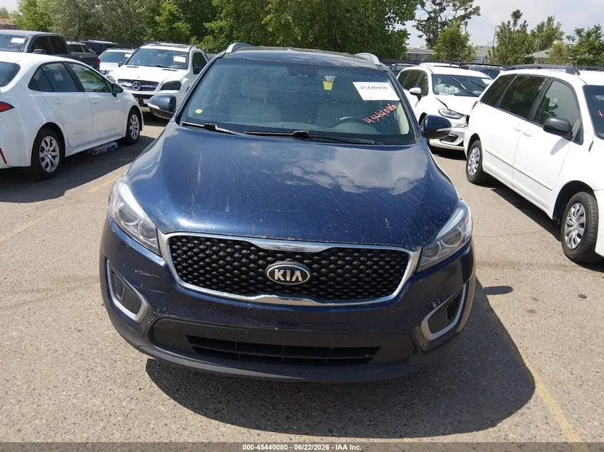 2017 KIA SORENTO 2.4L LX
