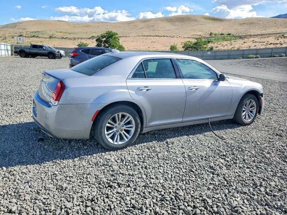 2016 CHRYSLER 300C   