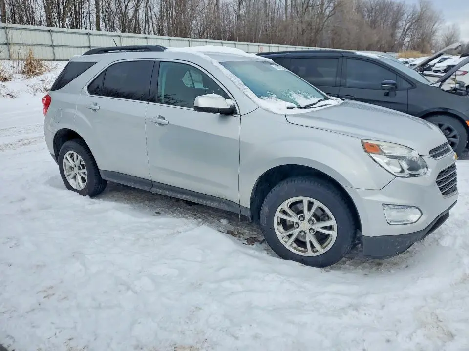 2017 CHEVROLET EQUINOX LT  