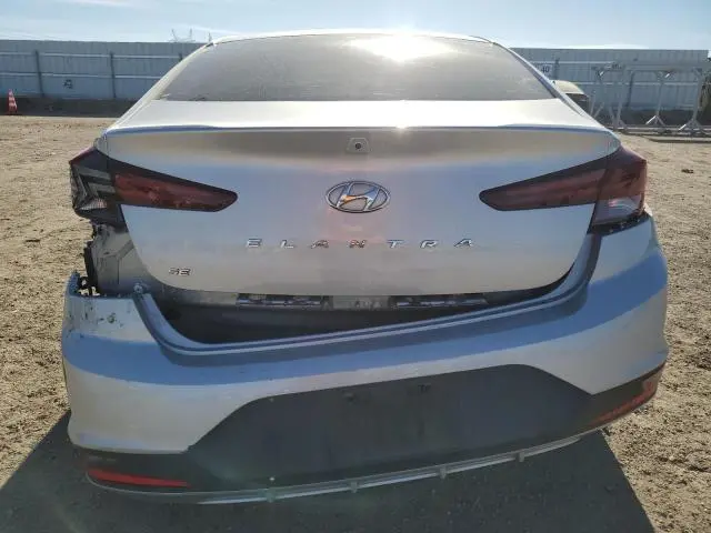 2019 HYUNDAI ELANTRA SE  