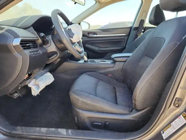 2022 NISSAN ALTIMA SV  