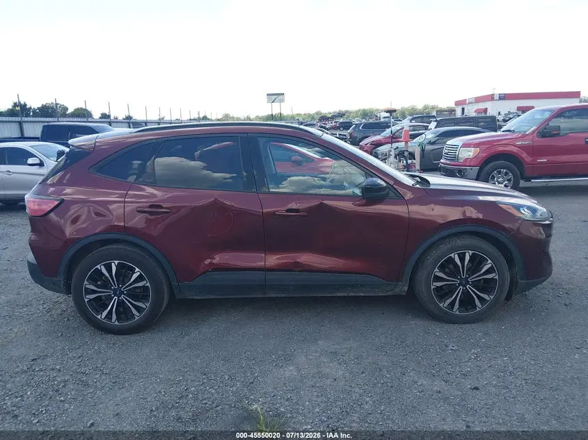 2021 FORD ESCAPE SE