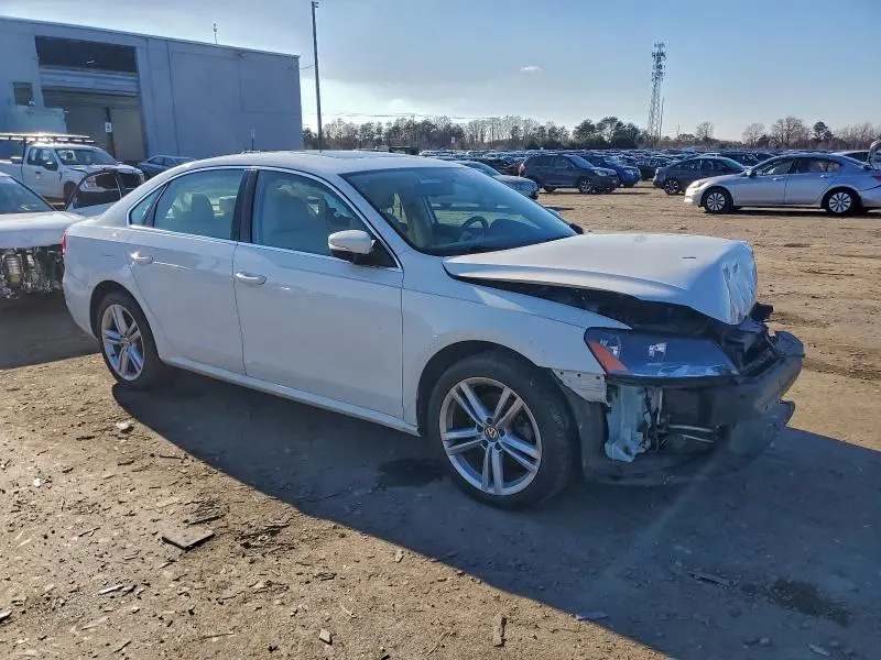 2014 VOLKSWAGEN PASSAT SE  