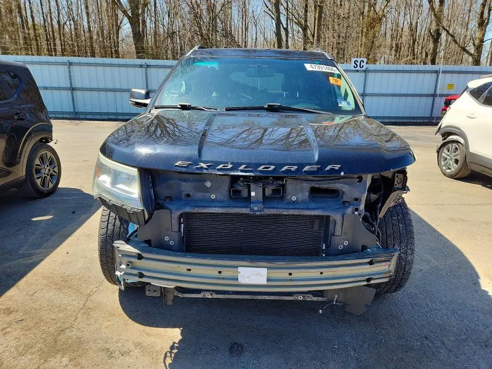 2017 FORD EXPLORER XLT  