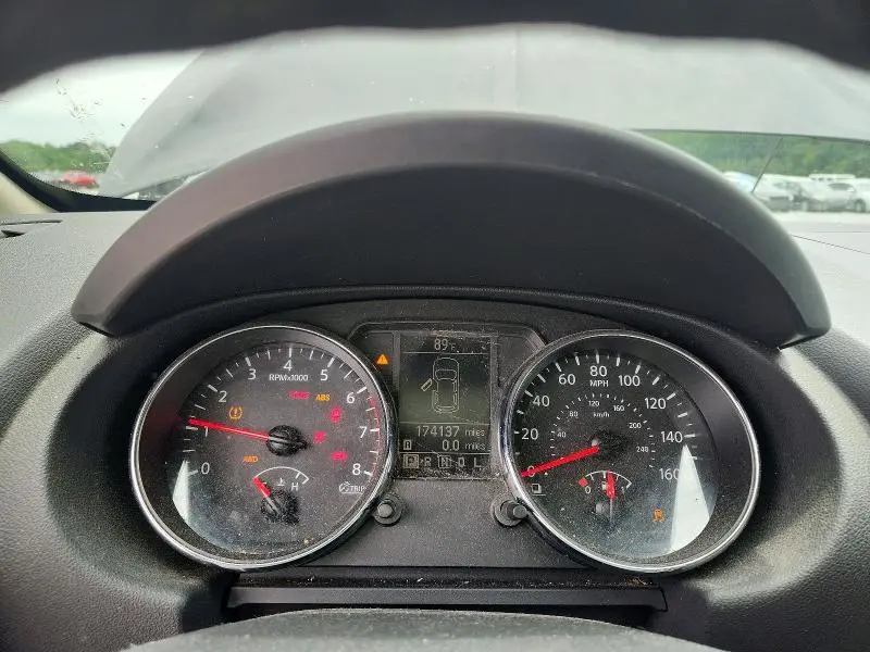 2013 NISSAN ROGUE S  