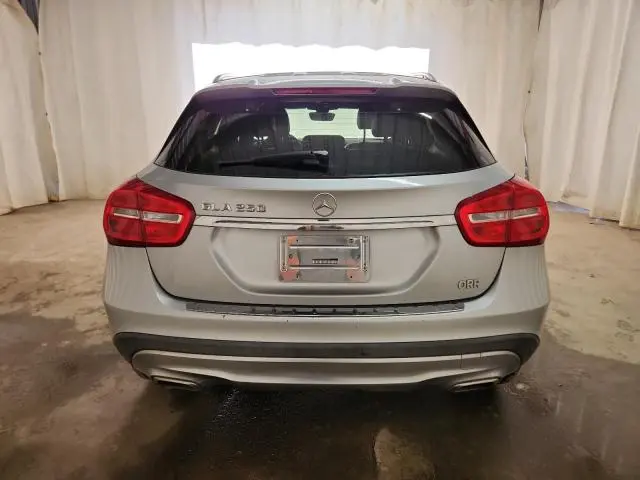 2016 MERCEDES-BENZ GLA 250  