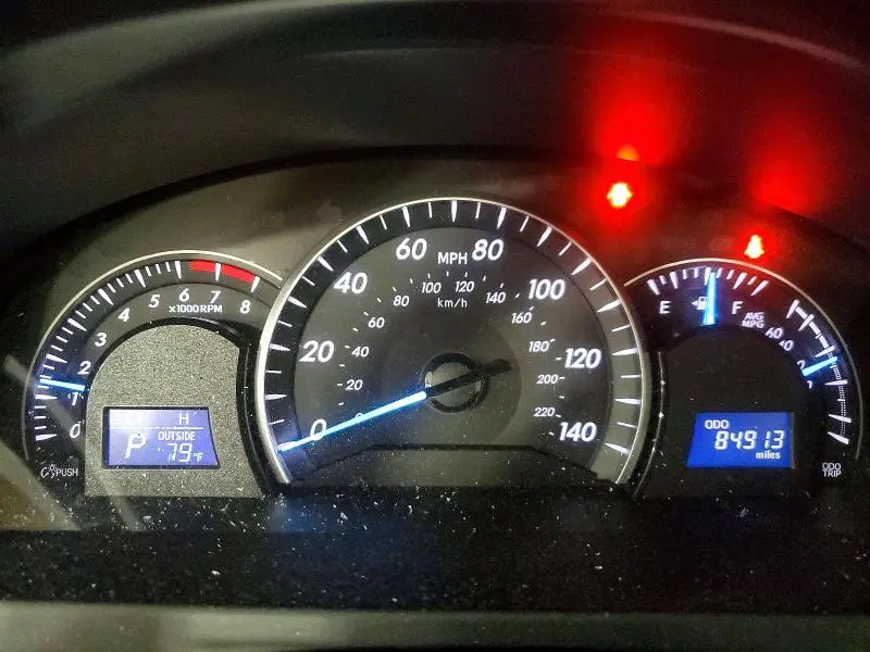 2014 TOYOTA CAMRY LE  