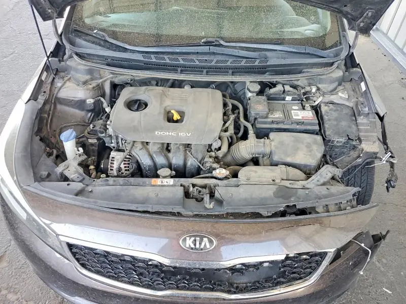 2017 KIA FORTE LX  