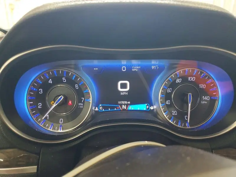 2019 CHRYSLER 300 LIMITED  