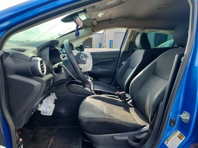 2020 NISSAN VERSA S  