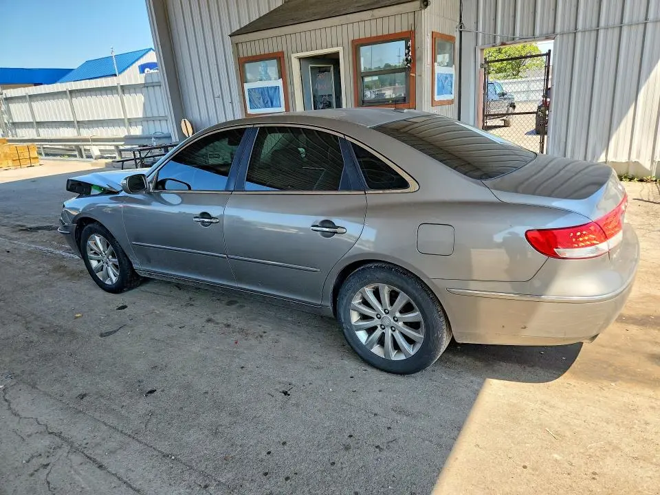 2010 HYUNDAI AZERA LIMITED  