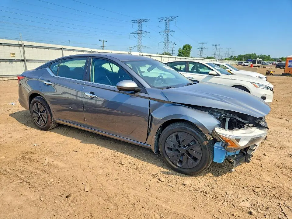 2019 NISSAN ALTIMA S  