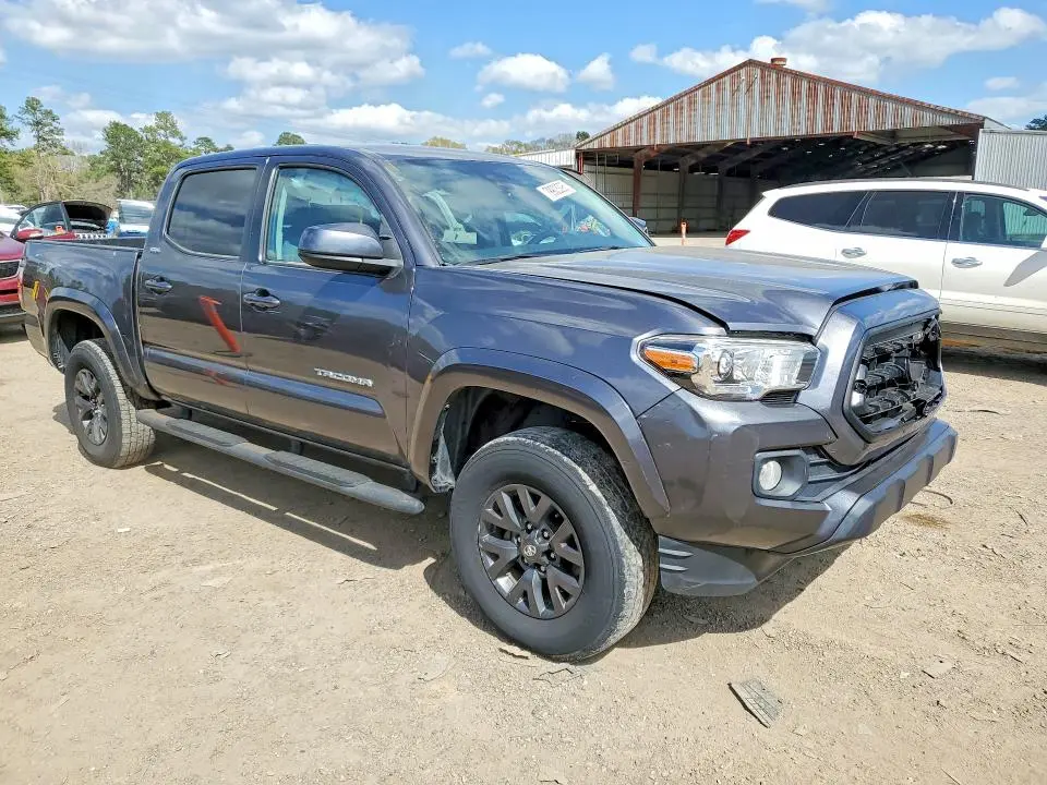 2021 TOYOTA TACOMA SR5 V6  