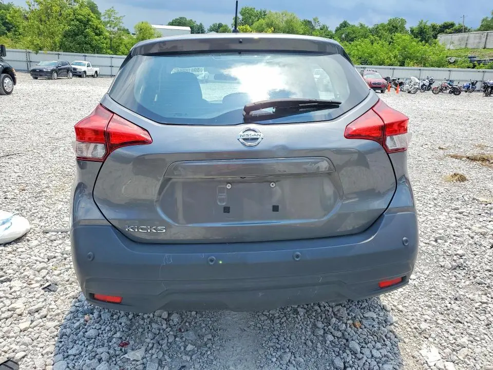 2020 NISSAN KICKS S  