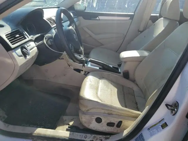 2012 VOLKSWAGEN PASSAT SE  