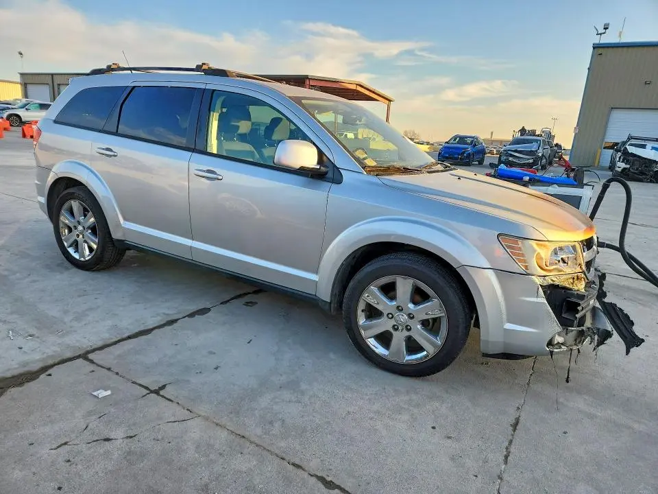2010 DODGE JOURNEY SXT  