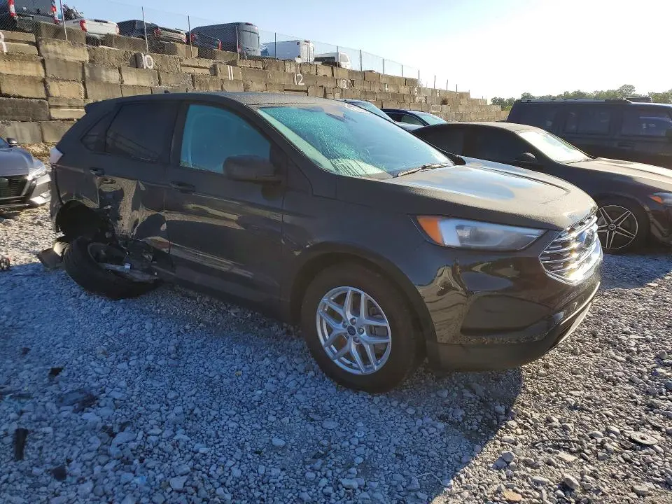 2022 FORD EDGE SE  