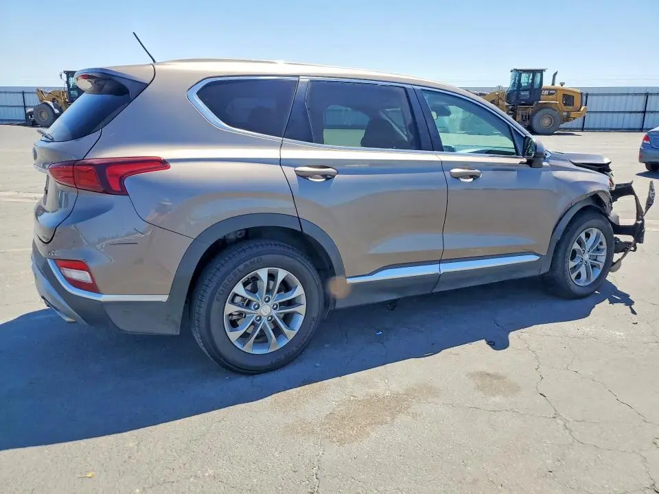 2019 HYUNDAI SANTA FE SE  