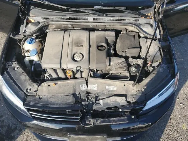 2013 VOLKSWAGEN JETTA SE  