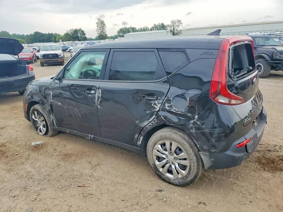 2021 KIA SOUL LX  