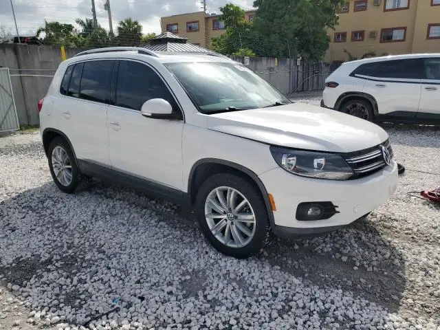 2013 VOLKSWAGEN TIGUAN S  