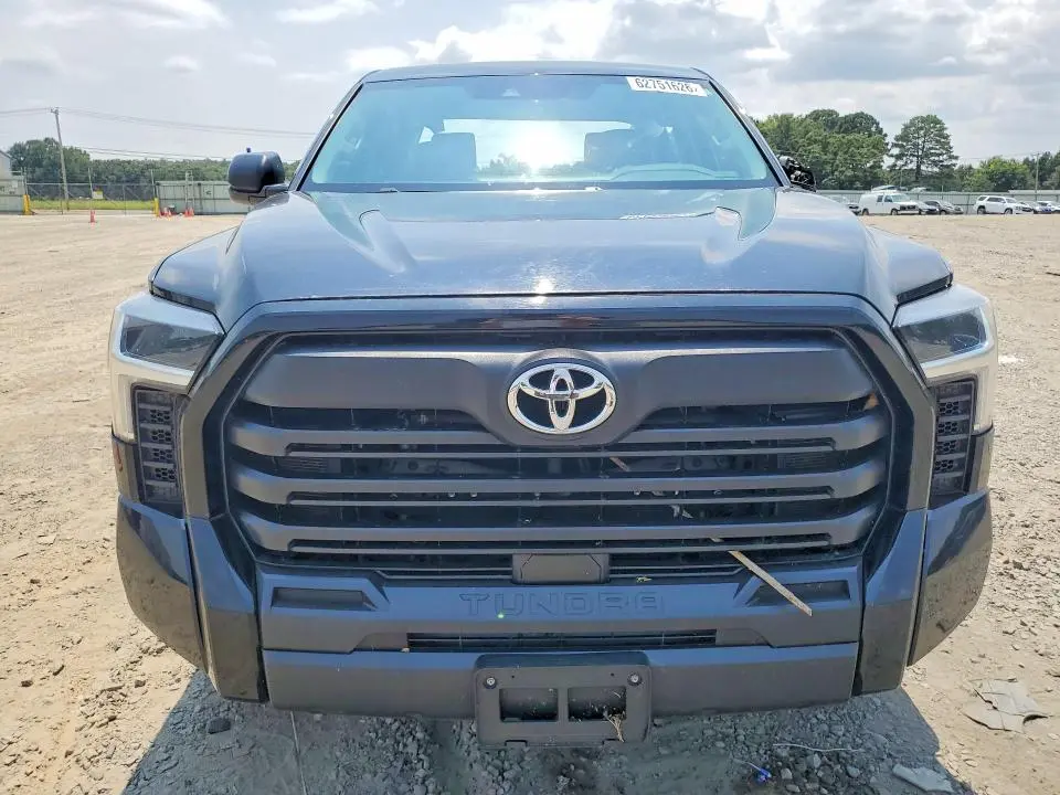 2023 TOYOTA TUNDRA SR  