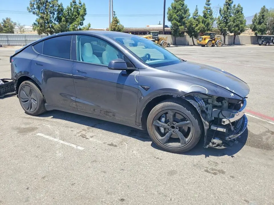 2026 TESLA MODEL Y   