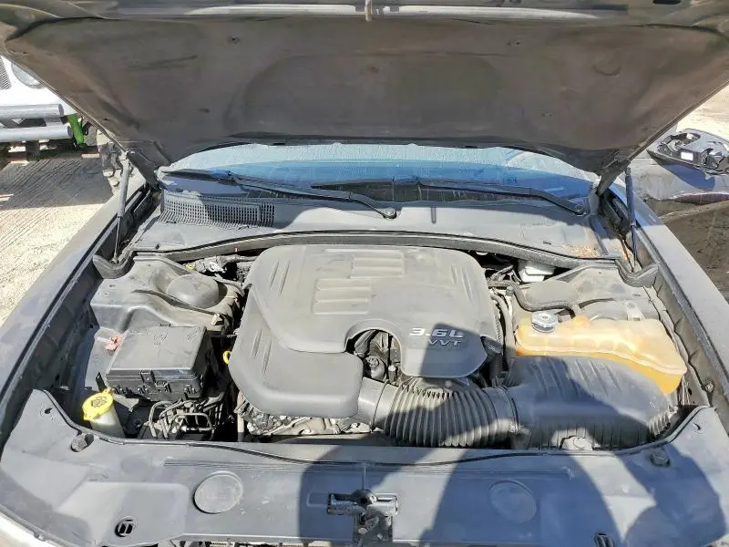 2012 DODGE CHARGER SE  