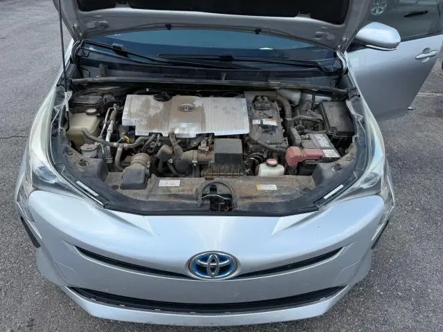 2016 TOYOTA PRIUS   