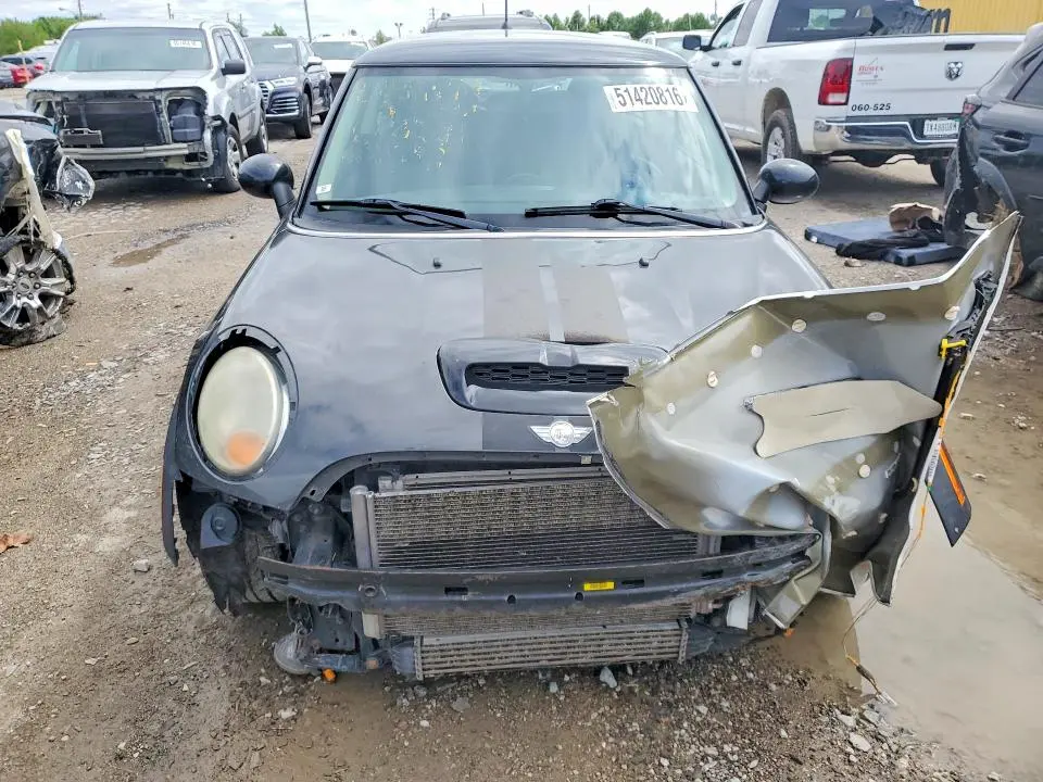 2011 MINI COOPER S  