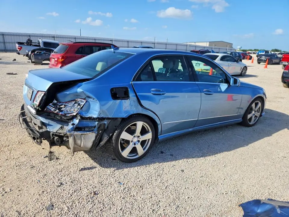 2011 MERCEDES-BENZ E 350  