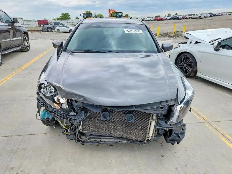 2011 HONDA ACCORD LXP  