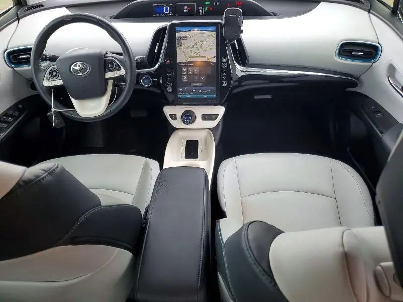 2018 TOYOTA PRIUS FOUR  