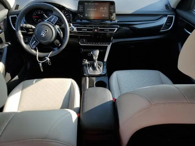 2021 KIA SELTOS EX  