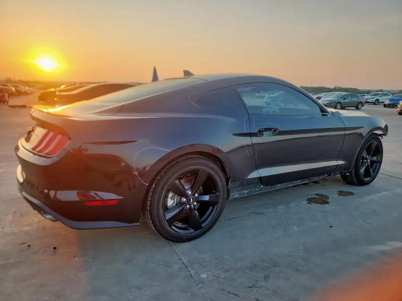 2022 FORD MUSTANG