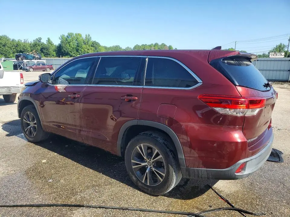 2017 TOYOTA HIGHLANDER LE PLUS  