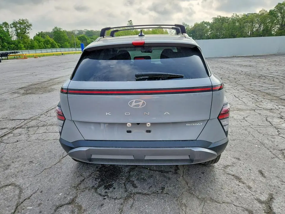 2026 HYUNDAI KONA SEL PREMIUM  