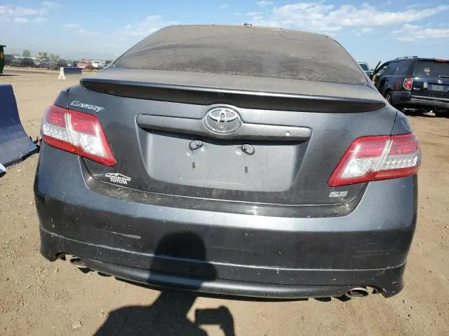 2011 TOYOTA CAMRY SE  