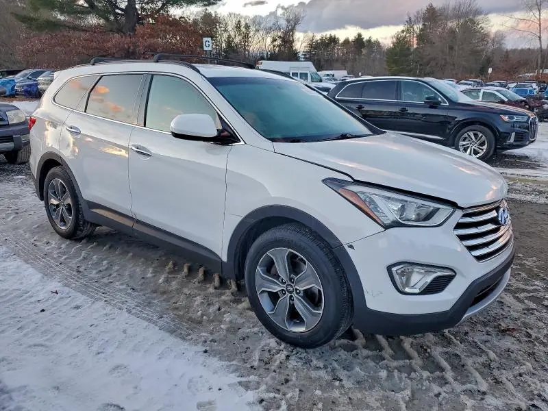 2016 HYUNDAI SANTA FE SE  