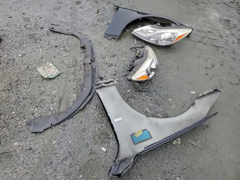 2012 HYUNDAI GENESIS 3.8L  