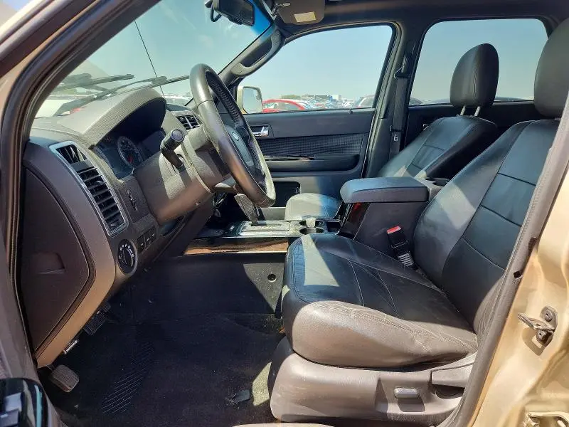 2010 FORD ESCAPE LIMITED  