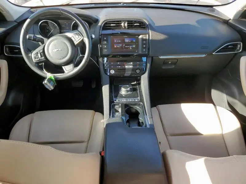 2018 JAGUAR F-PACE PREMIUM  