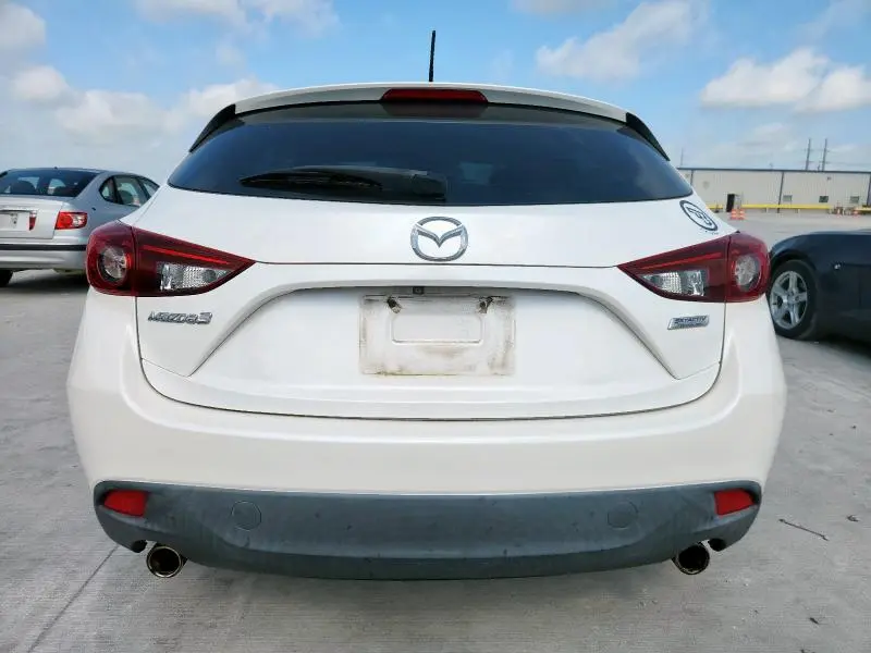 2015 MAZDA 3 TOURING  