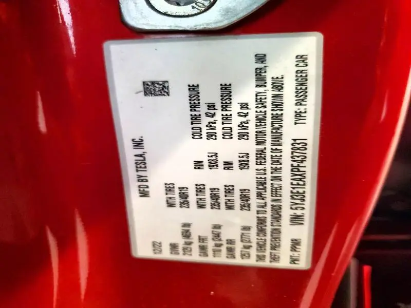 2023 TESLA MODEL 3   