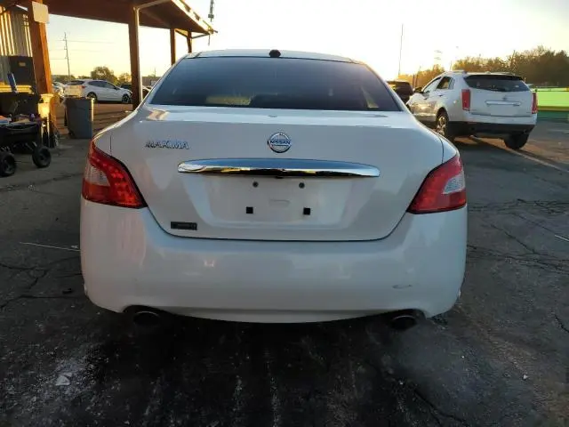2011 NISSAN MAXIMA S  