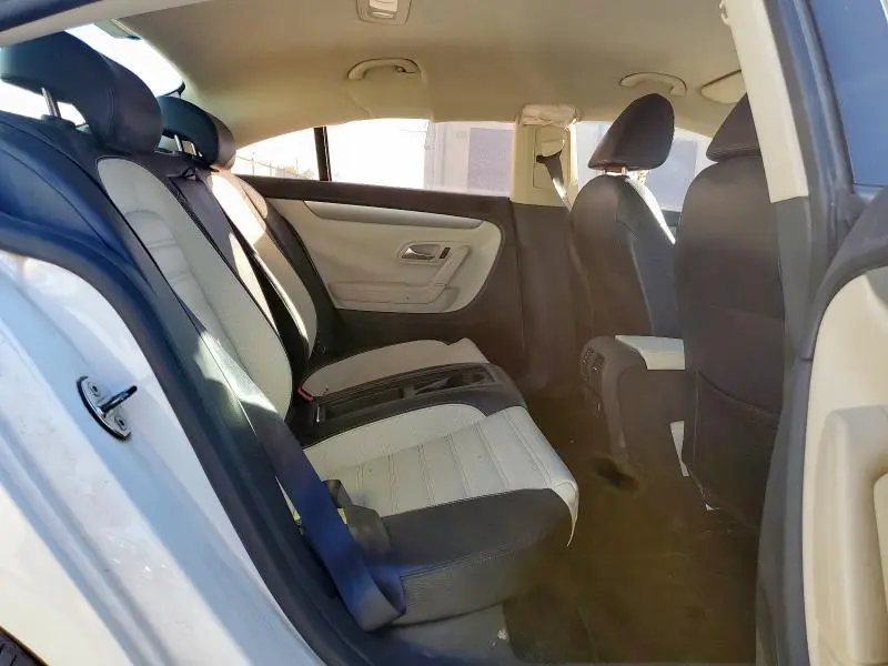 2011 VOLKSWAGEN CC SPORT  