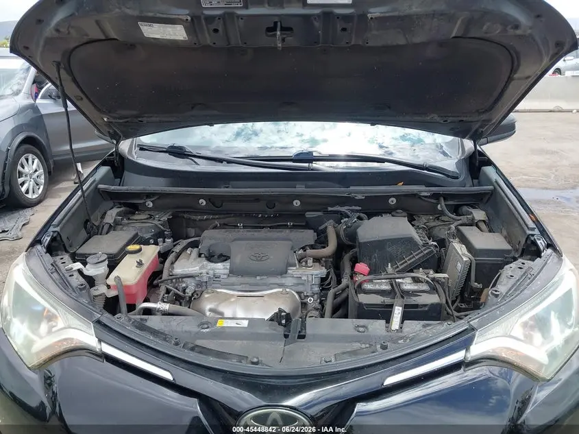 2018 TOYOTA RAV4 LE